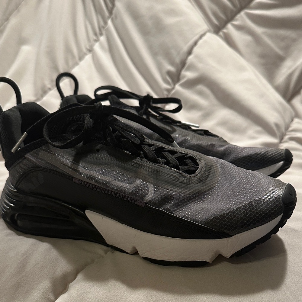Nike Black and Gray Athletic Shoes